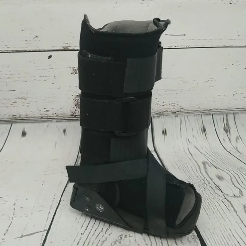 Breg Wee‎ Walker Orthopedic Toddler Walking Boot